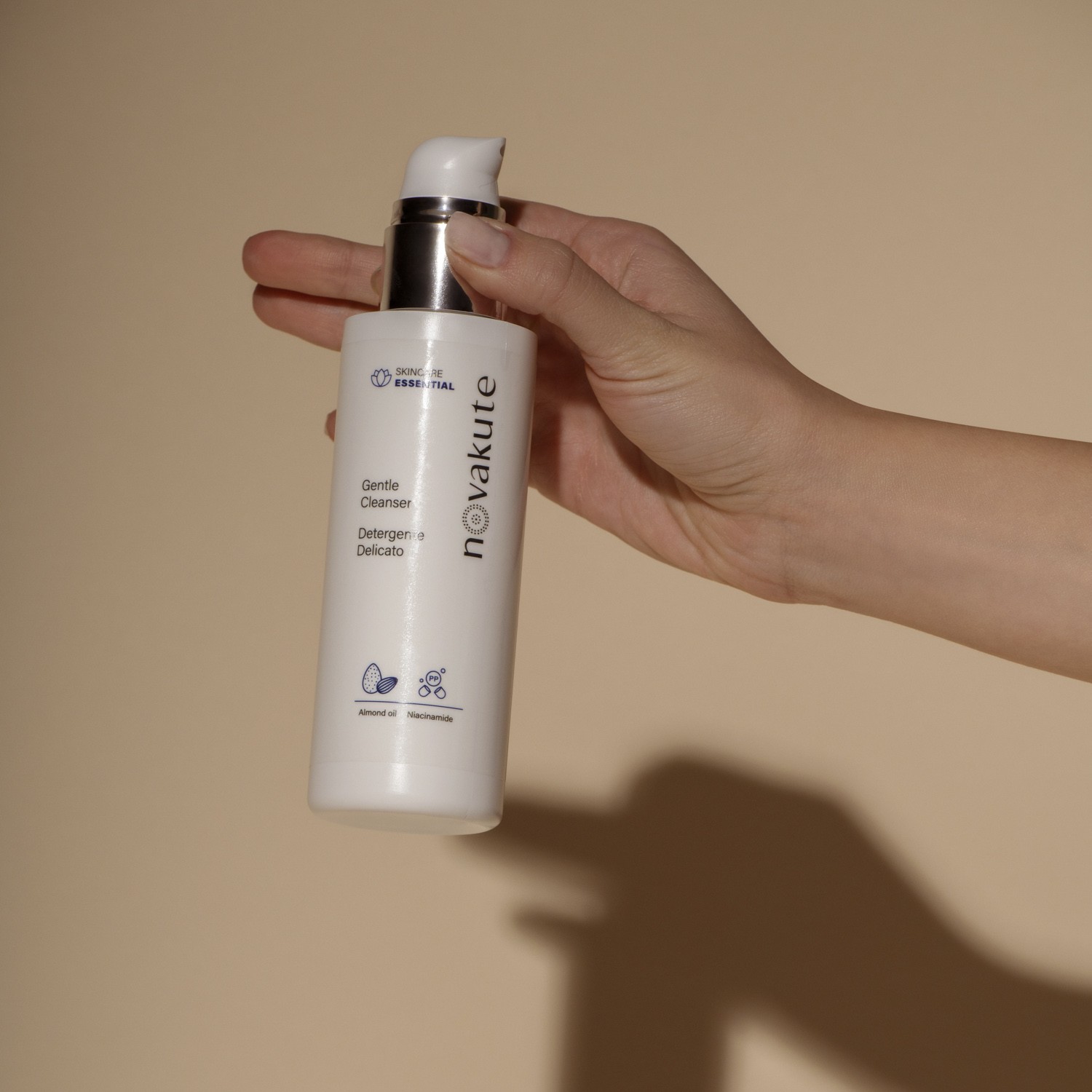 DETERGENTE DELICATO Olio di Mandorla... DETERGENTE DELICATO Olio di Mandorla...